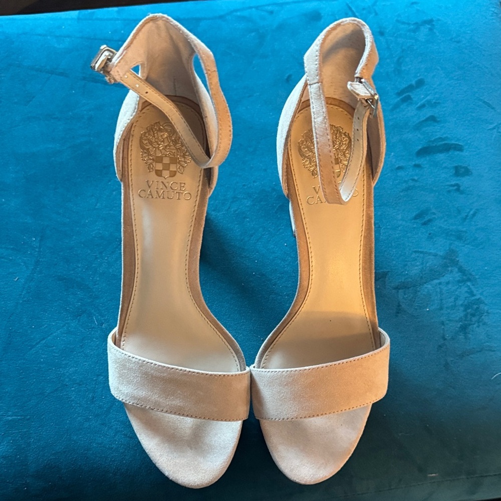 Vince Camuto Women's Cream Heels suede